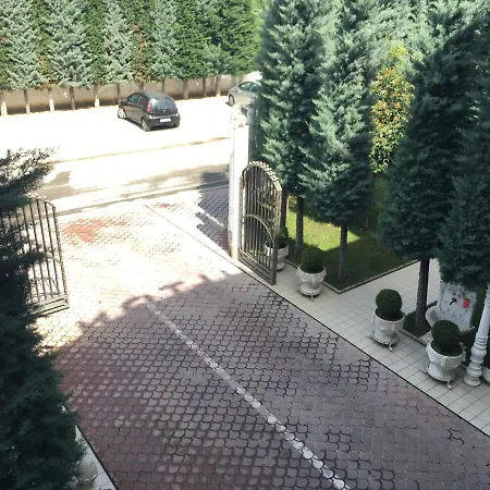 Julton Events Szálloda Domje